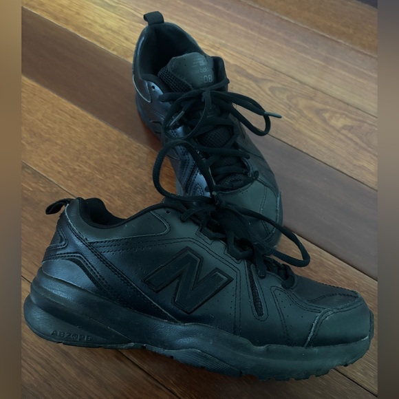 New Balance 680 Black Women Size 7 - Picture 1 of 8